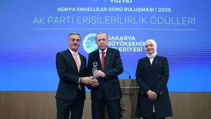Sakarya’nın toplu taşımada engelleri kaldıran uygulamasına Cumhurbaşkanı Erdoğan’dan ödül