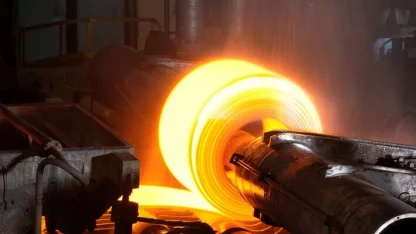 Sanayi üretimi yıllık arttı, aylık azaldı