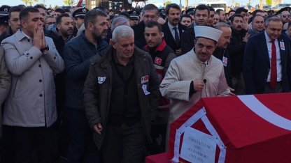 Şehit polis Turgut Külünk, memleketi Akçakoca'da son yolculuğuna uğurlandı