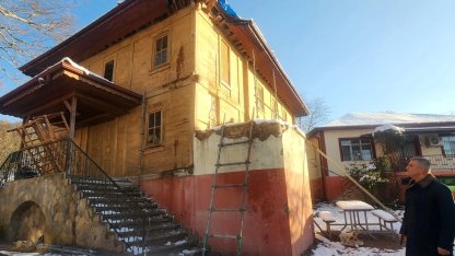 Tarihî Nüzhetiye Camii’nde restorasyon sürüyor