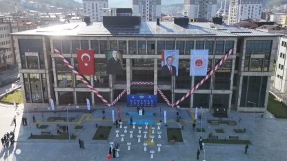 Trabzon Araklı’ya modern adalet binası törenle açıldı