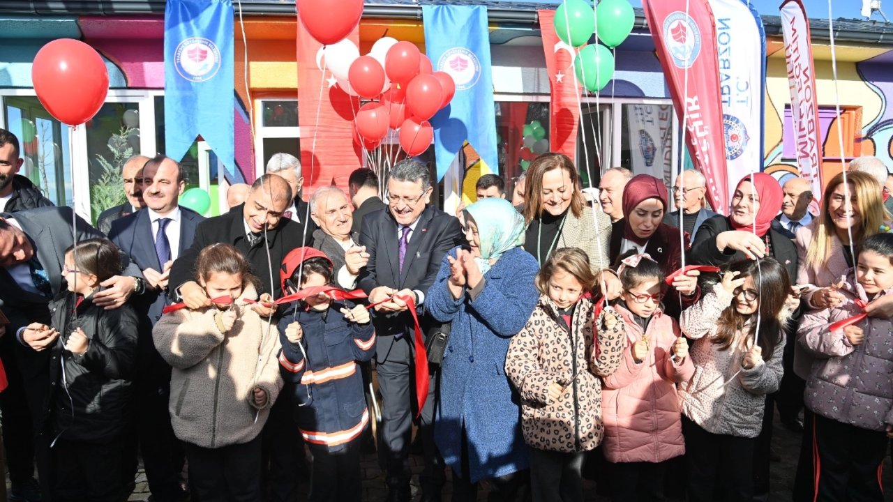 Trabzon'da Çilekli Düşler Köyü Yaşam Merkezi açıldı