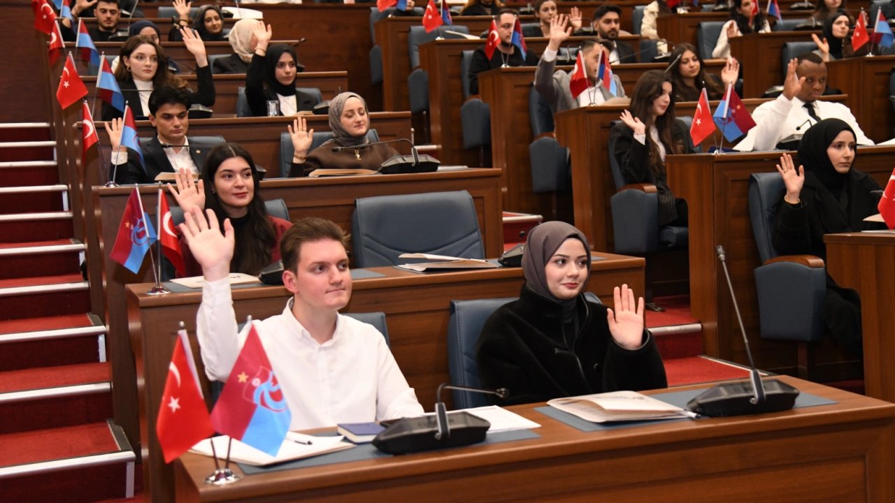 Trabzon'da öğrencilere ulaşım ve sosyal tesis indirimi