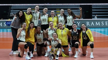 VakıfBank ligde kazanmaya devam ediyor