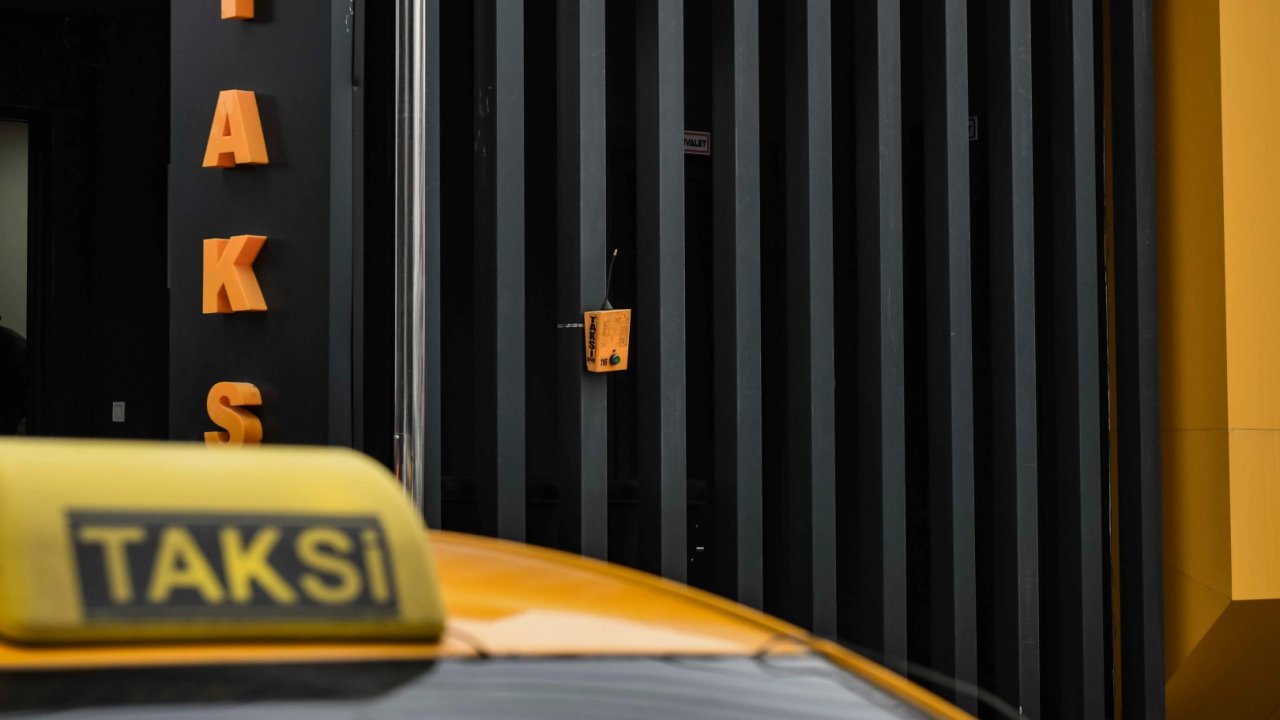 Ankara’da taksi durakları yenileniyor