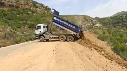 Antalya’da kırsal yollara dev yatırım