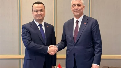 Bakan Bolat Özbekistanlı mevkidaşını ağırladı