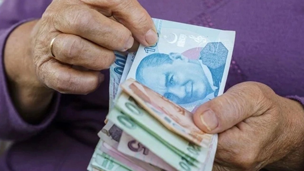 Bakan Işıkhan duyurdu... Emekli Sandığı zam farkları ve ek ödemeler hesaplara yatıyor