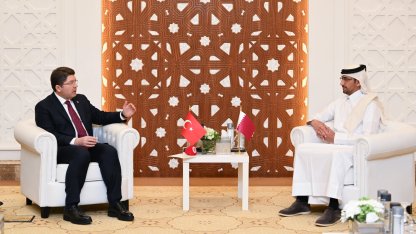 Bakan Tunç, Katarlı mevkidaşıyla buluştu