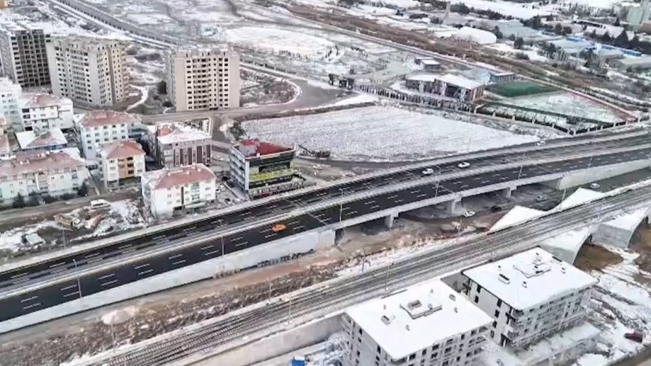 Başkentte trafiği rahatlatacak köprü açıldı