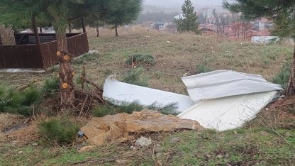 Bilecik Pazaryeri fırtınaya teslim oldu