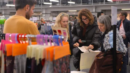 BTSO üyeleri Londra'da Türk tekstilinin gücünü gösterdi...  Giysilik Kumaş UR-GE üyeleri The London Textile Fair’de