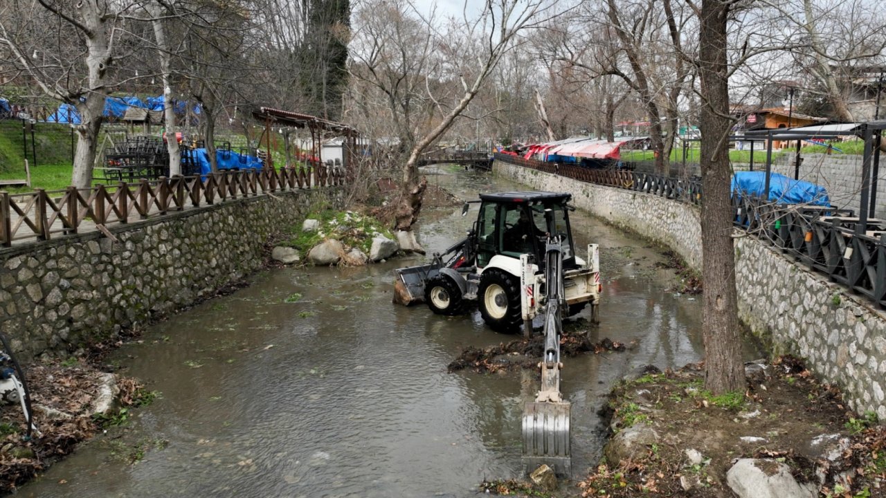 Bursa Büyükşehir'den Misi'de dere ve çevre temizliği