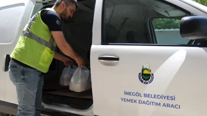 Bursa İnegöl'de 14 bin aileye ulaşan sosyal destek