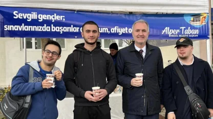 Bursa İnegöl'de öğrencilere sınav döneminde çorba ikramı