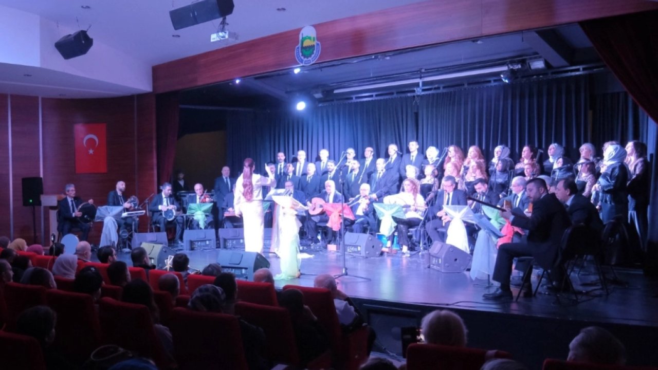 Bursa İnegöl’de TSM korosundan kulakların pasını silen konser