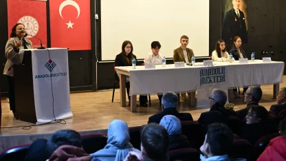 Bursa'da liseli gençler Sabahattin Ali’yi derinlemesine okudu