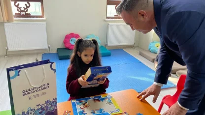 Bursa'da öğrencilerin karne heyecanı