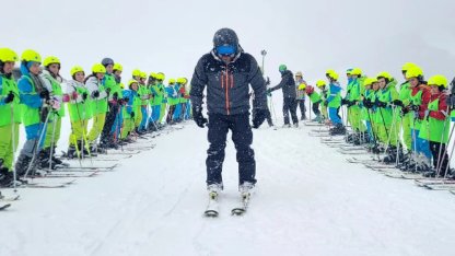 Bursa'da öğrencilerin kayak keyfi