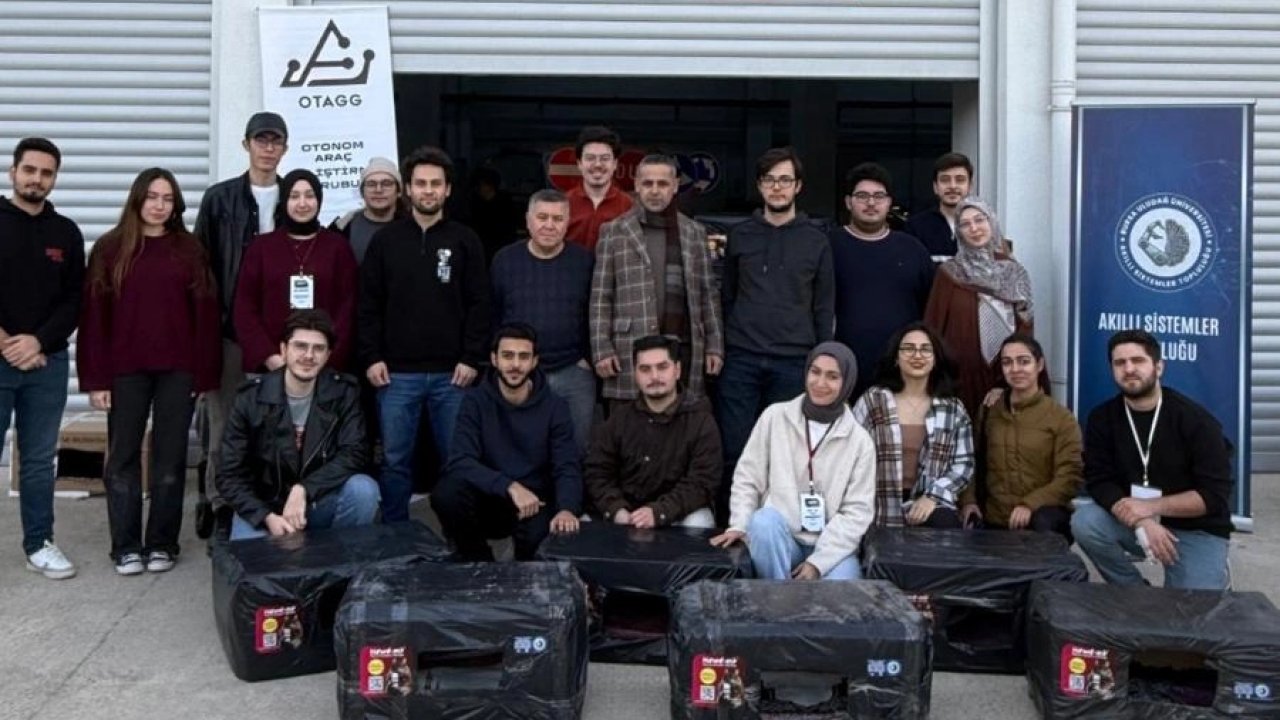 Bursa'da üniversiteli gençlerden sokak hayvanlarına sıcak yuva