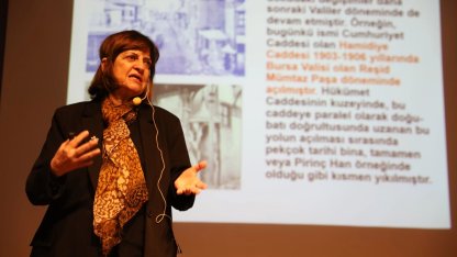 Bursa'nın mimari evrimine yakın mercek