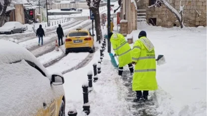 Büyükşehir’den kaldırımlarda yaya güvenliği için çalışma