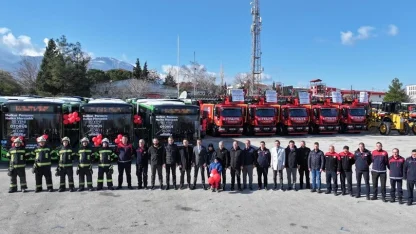 Denizli Büyükşehir’den hizmet filosuna 100 yeni araç