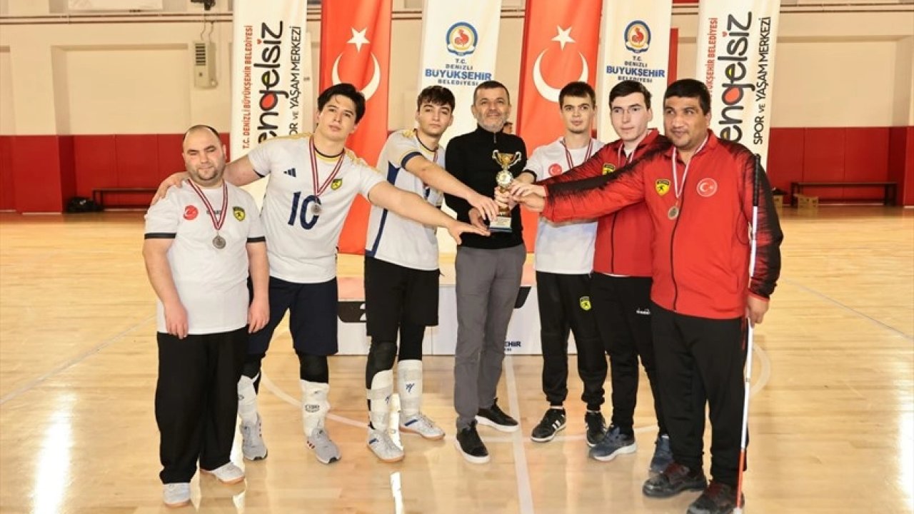Denizli'de görme engelli sporculara Braille alfabeli madalya