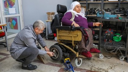 Diyarbakır'da Tekerlekli Sandalye Tamir Atölyesi’nde 600 engelliye ücretsiz hizmet