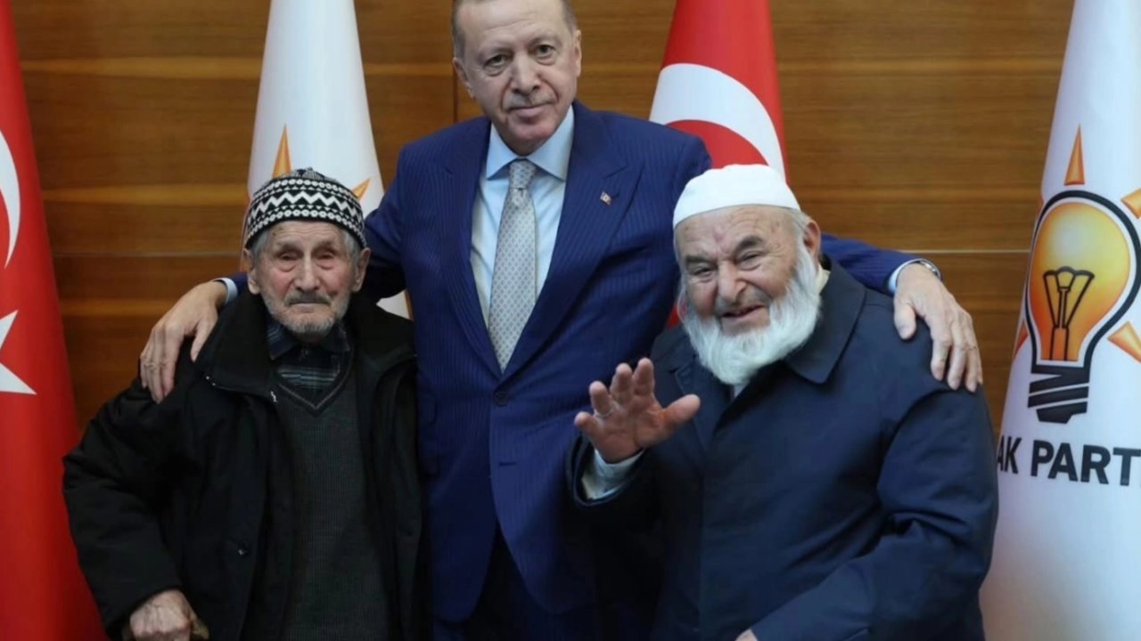 Düzceli asırlık çınarlar Cumhurbaşkanı Erdoğan'la buluştu