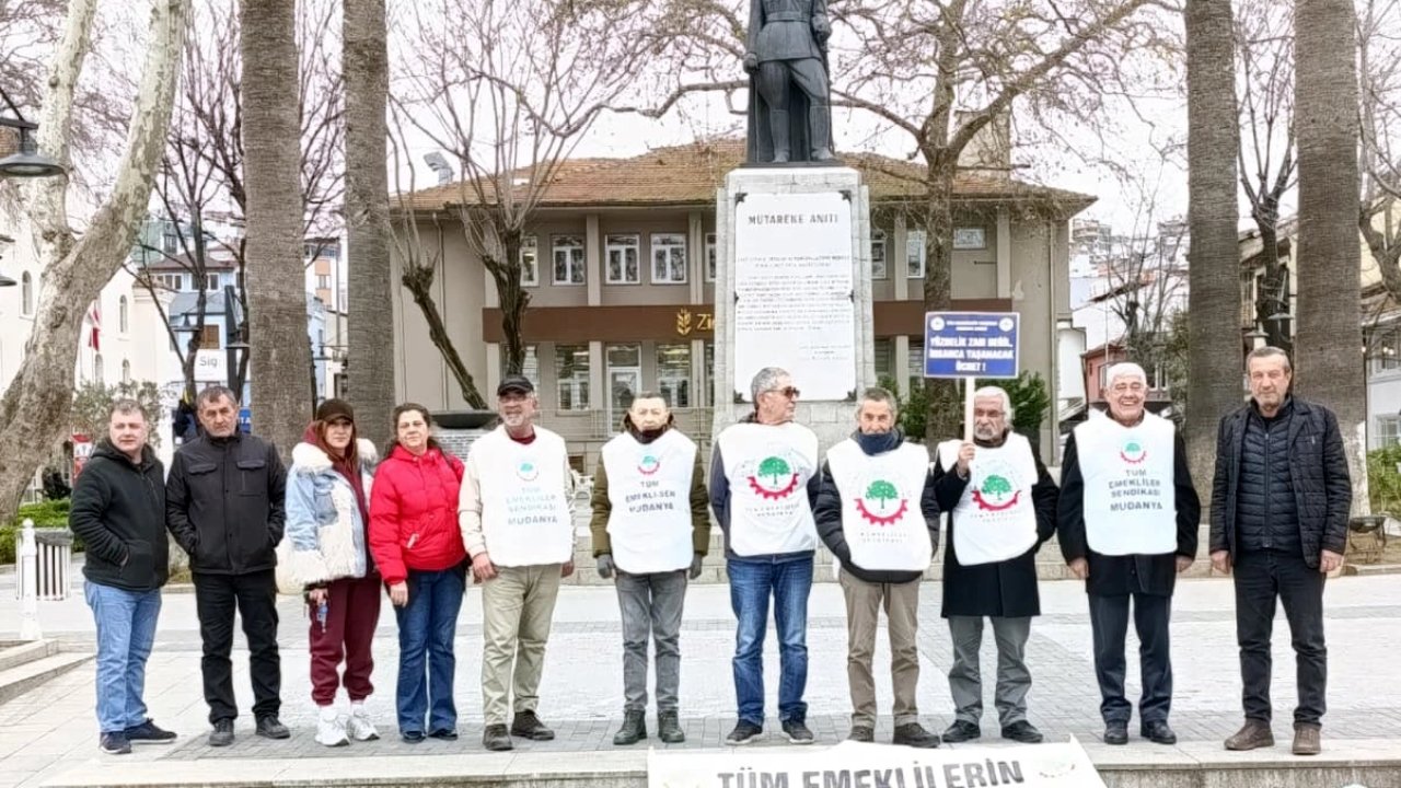 Emekliler Mudanya'daki eylemlerini sürdürüyor