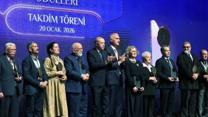 Erdoğan: Sanat eserleri, binlerce yıllık geleneğin yansımasıdır... Ustalar onurlandırıldı