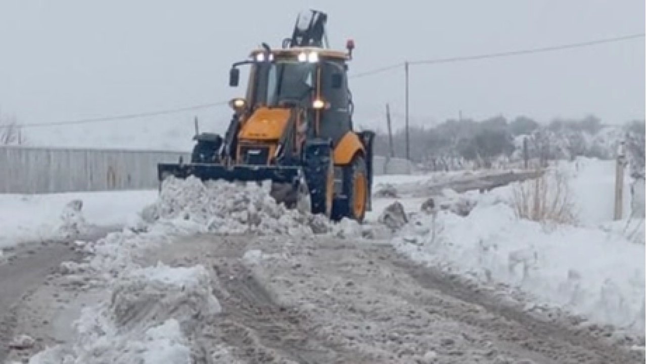 Gaziantep Büyükşehir’den ilçelerde karla mücadele seferberliği