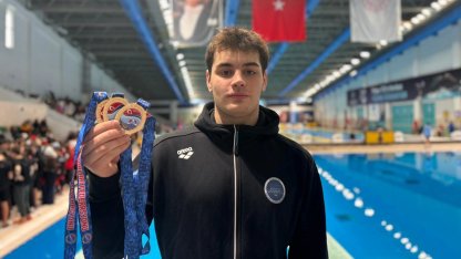 Gaziantep’in milli yüzücüsü Kaan Efe Kaya’dan 3 altın madalya