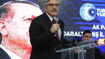 Hüseyin Yayman: "Suriye'de silahların değil, halkların konuşmasını istiyoruz"