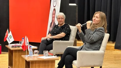 İstanbul Bakırköy'de Müge İplikçi söyleşisi