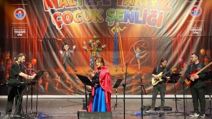 İstanbul Maltepe'de yarıyıl şenliği sürüyor