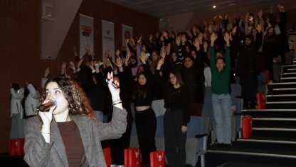 İstanbul'da Maltepeli genç kızlara hijyen eğitimi