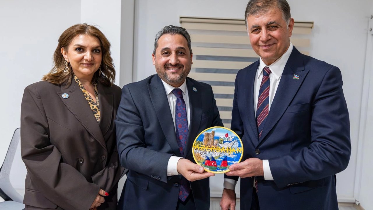 İzmir–Bakü kardeşliği 40 yaşında