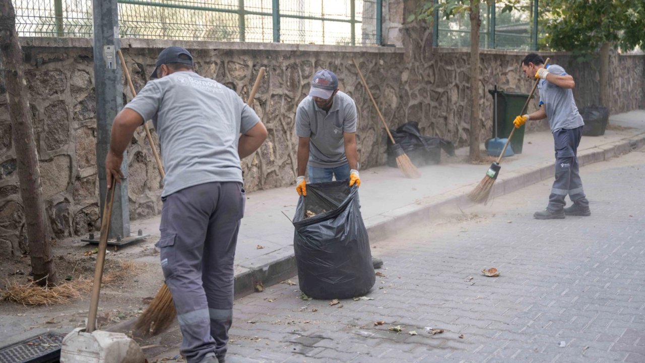 İzmir Bornova’da temizlik mesaisi hiç bitmiyor