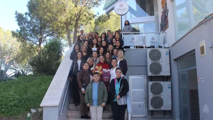 İzmir'de okul aile birliklerine Büyükşehir'den güçlü destek