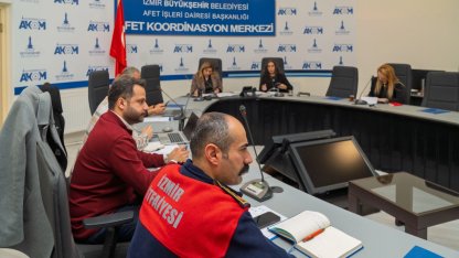 İzmir’de yağış sonrası hasar tespit çalışmaları sürüyor