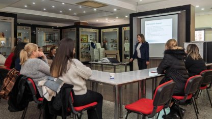 İzmirli yurttaşlar, rahim ağzı kanserine karşı bilinçleniyor