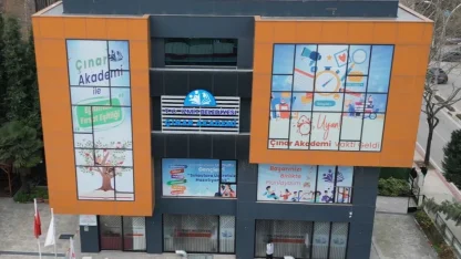 İzmit'te Çınar Akademi 2026-2027 için kapılarını açıyor