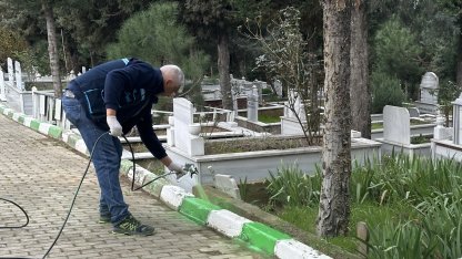 Kocaeli Çayırova’da mezarlıklarda çalışmalar sürüyor