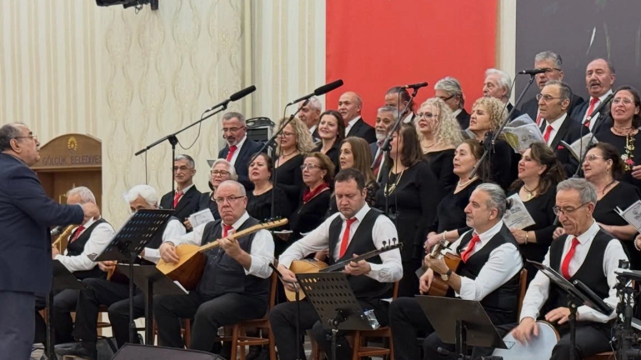 Kocaeli Gölcük’te Türk Halk Müziği rüzgarı