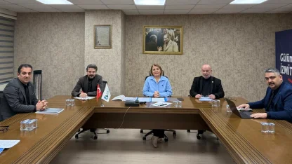 Kocaeli İzmit’te gençlik ve spor çalışmaları masaya yatırıldı