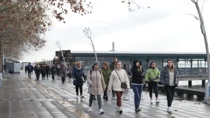 Kocaeli'de İzmitli kadınlar ‘Sağlıklı Yaşam Yürüyüşü’nde buluştu