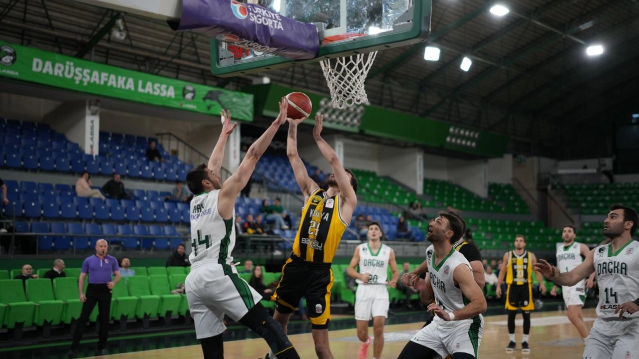 Konya Büyükşehir Federasyon Kupası'nda adını yarı finale yazdırdı