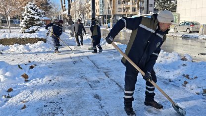 Malatya’da Büyükşehir, karla mücadeleyi sürdürüyor